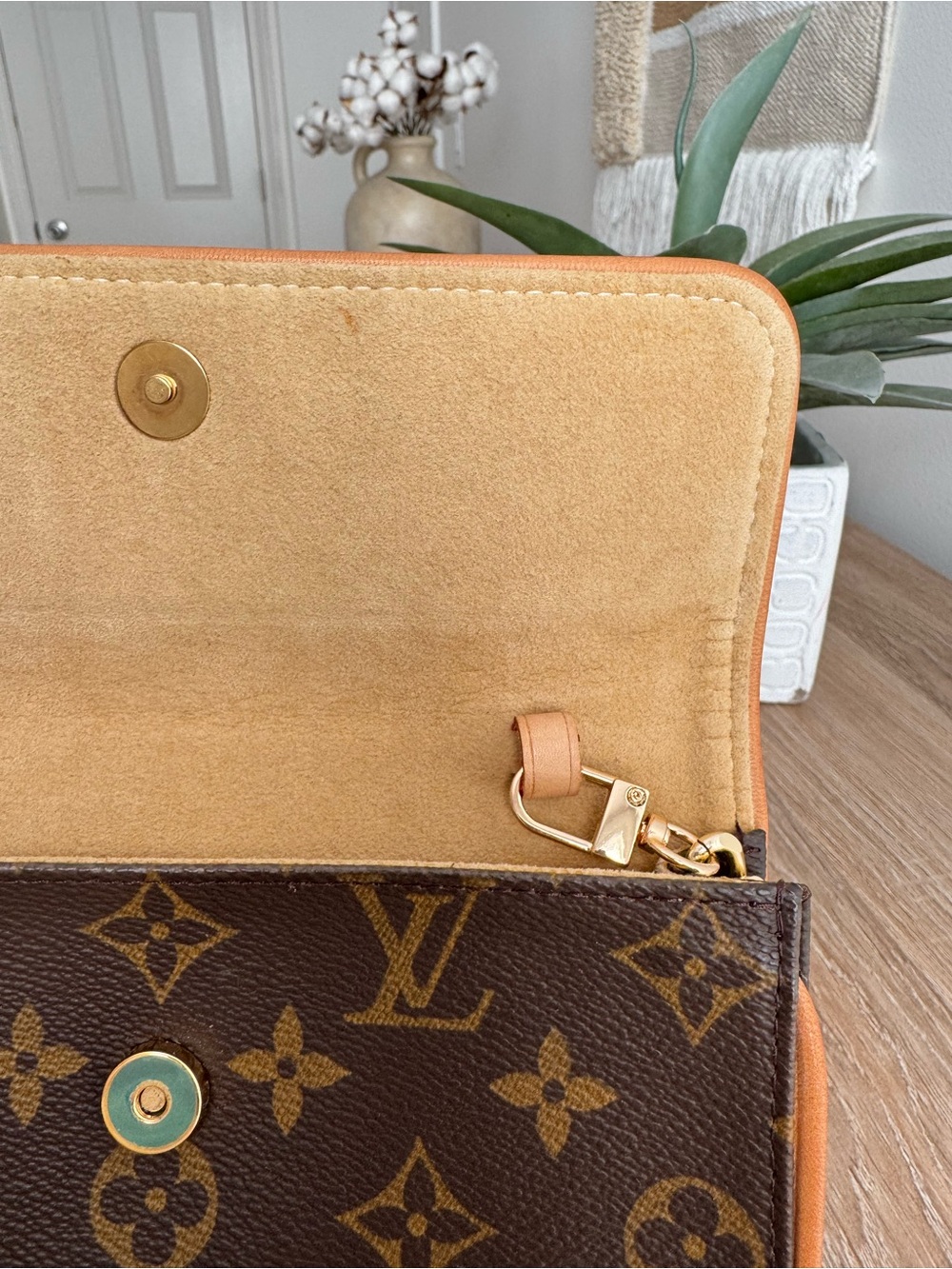 ✅AUTH✅LOUIS VUITTON TWIN PM SHOULDER BAG - Picture 13 of 17